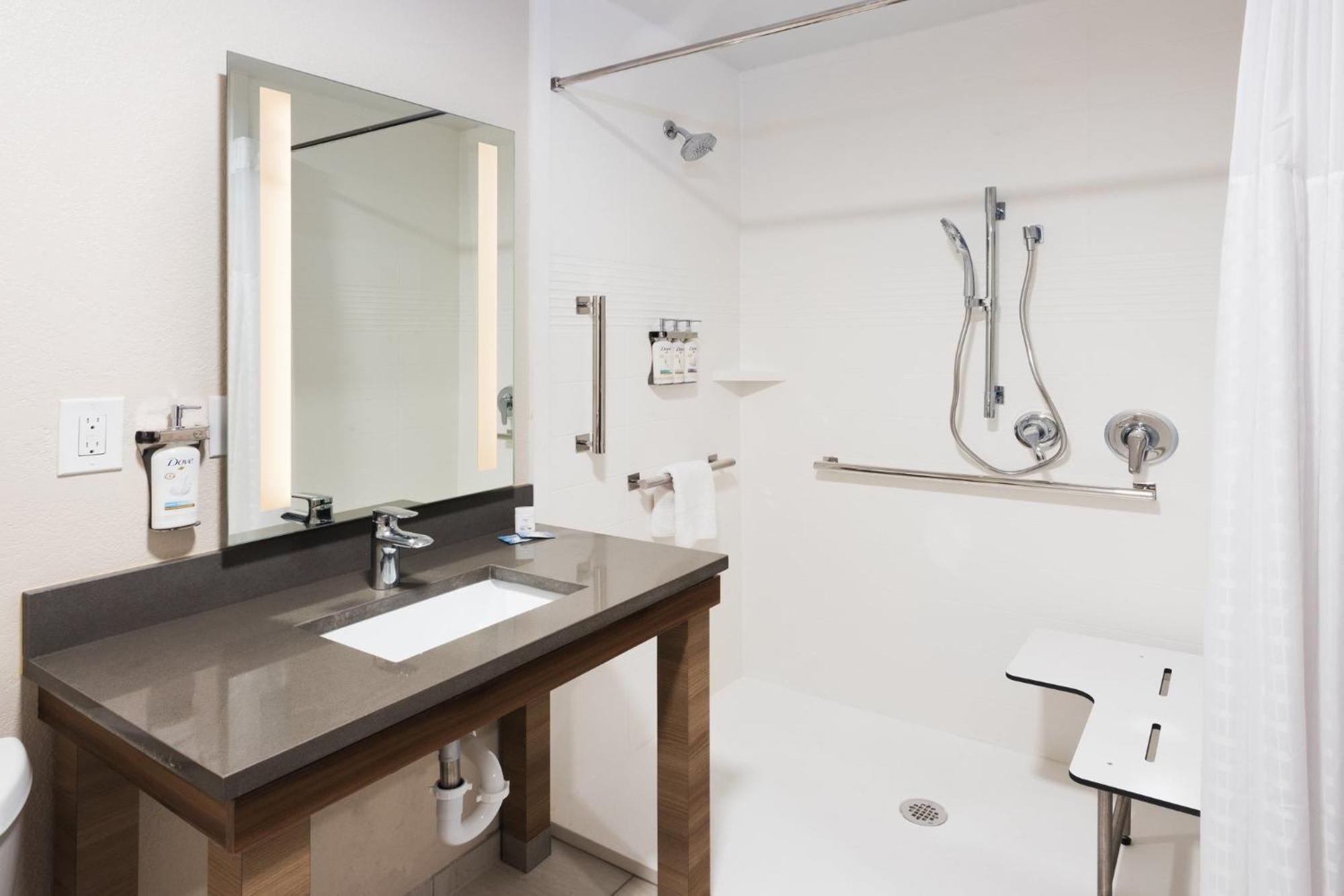 Candlewood Suites Eastchase Park By Ihg Монтгомери Экстерьер фото