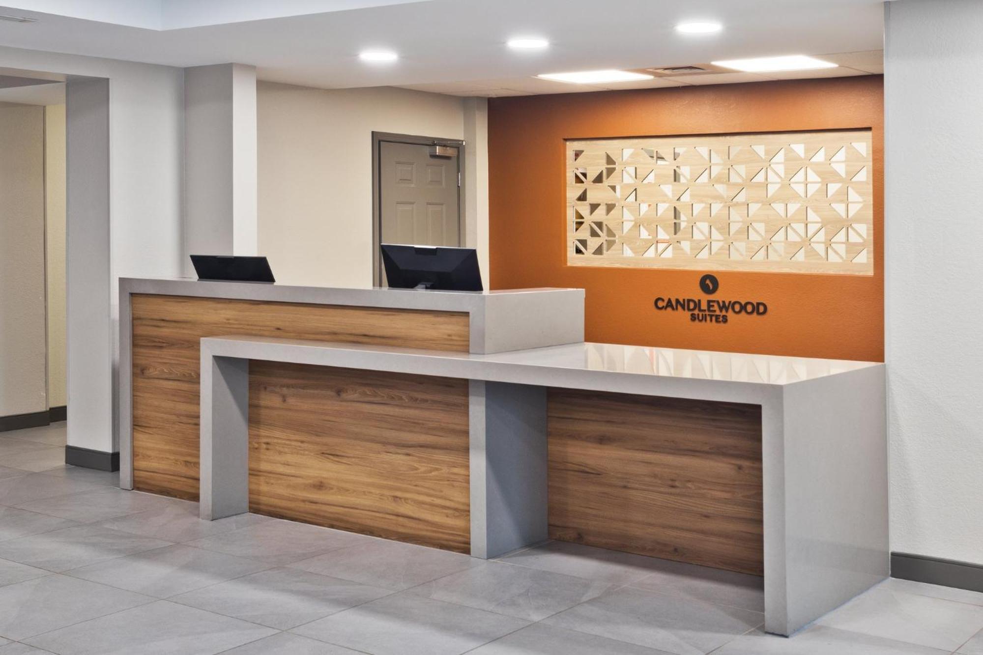 Candlewood Suites Eastchase Park By Ihg Монтгомери Экстерьер фото