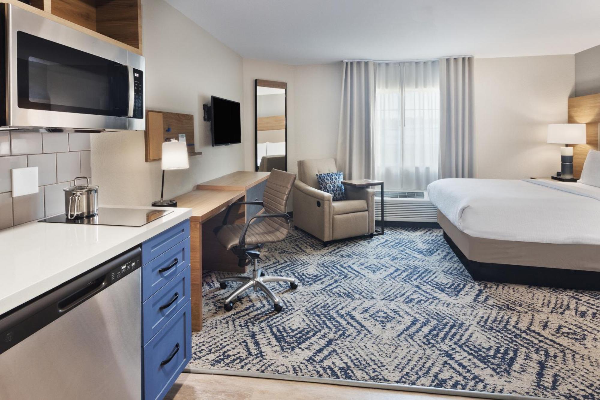 Candlewood Suites Eastchase Park By Ihg Монтгомери Экстерьер фото