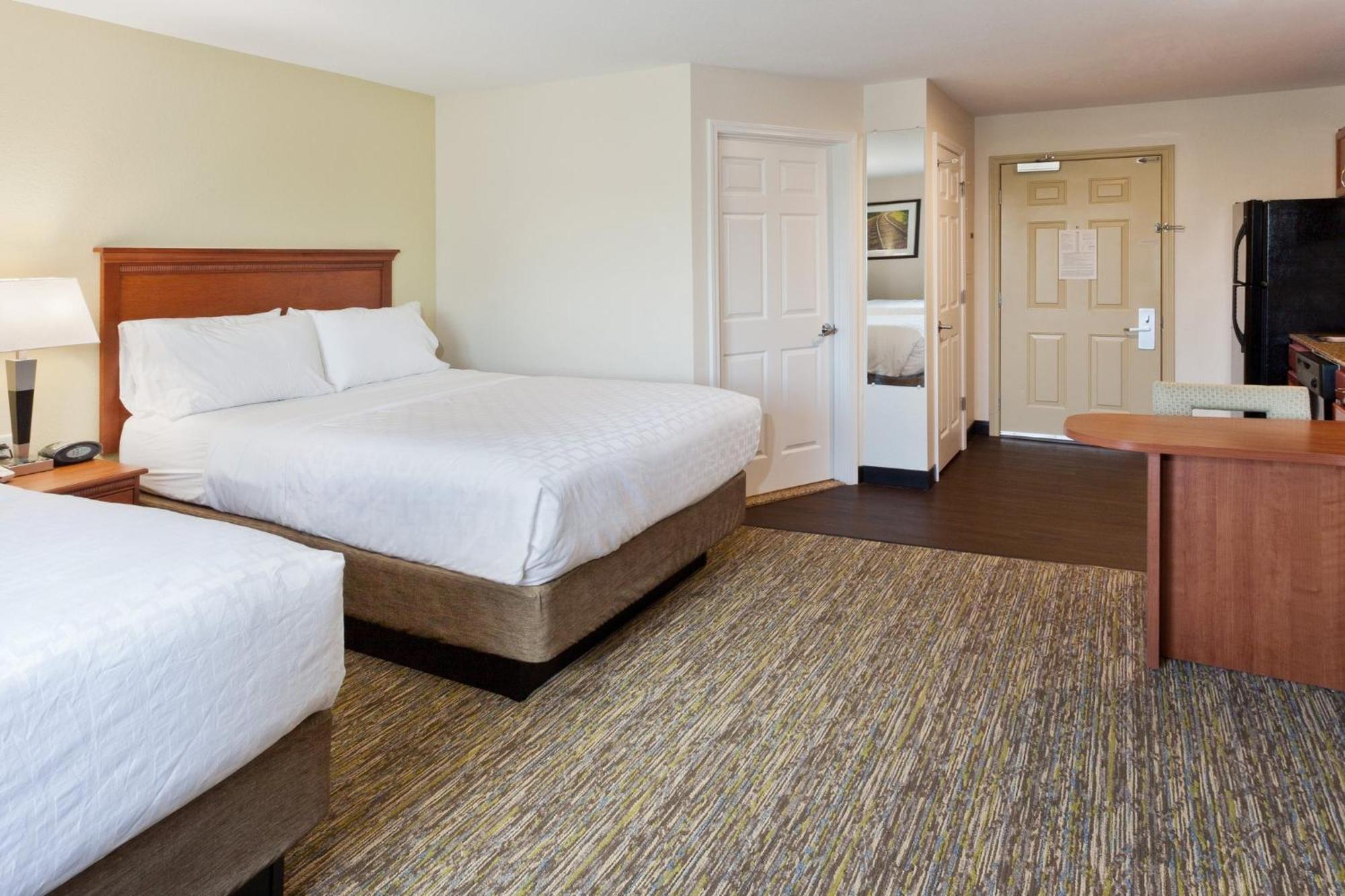 Candlewood Suites Eastchase Park By Ihg Монтгомери Экстерьер фото