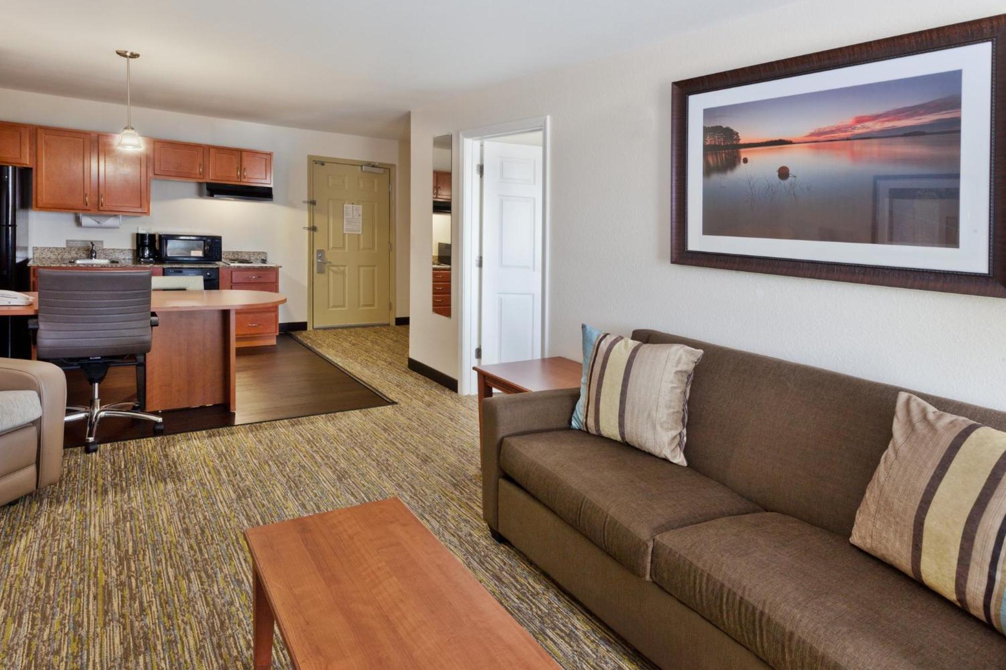 Candlewood Suites Eastchase Park By Ihg Монтгомери Экстерьер фото